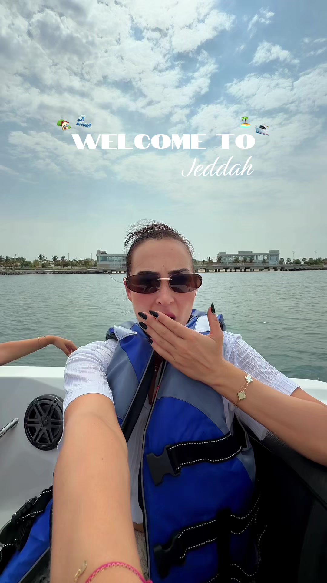 @Alex | أليكس