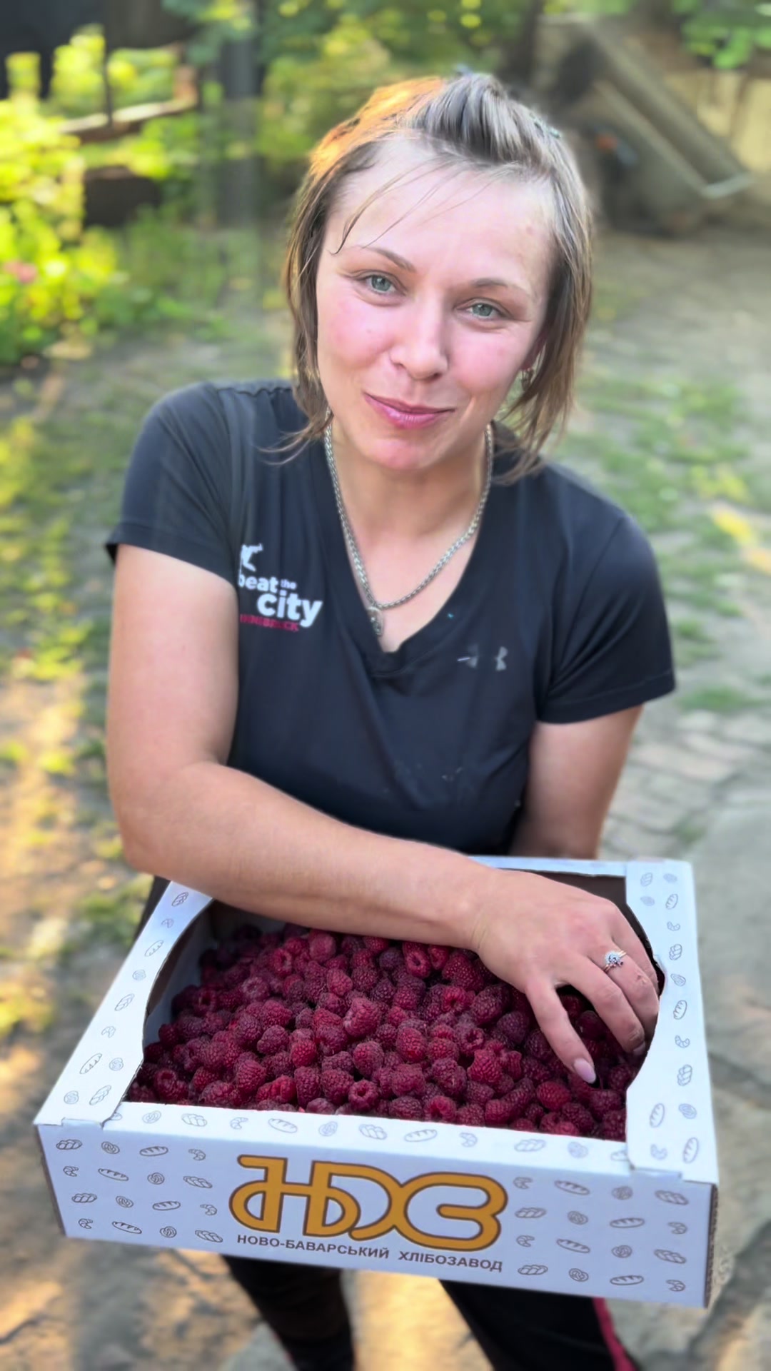 @дівчина з села