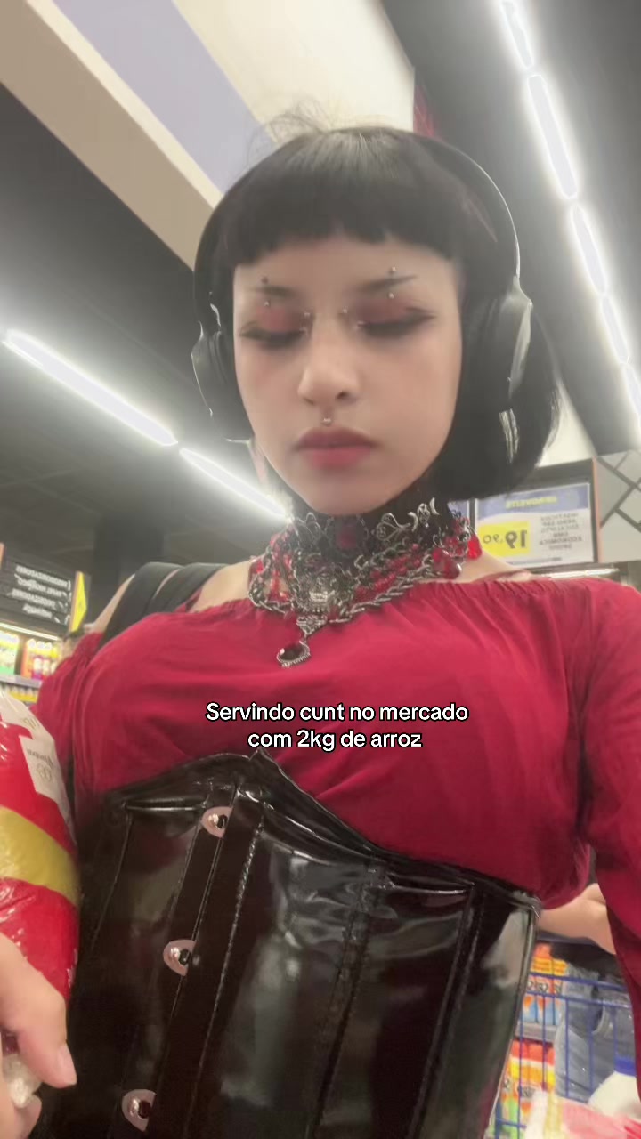 @Nora