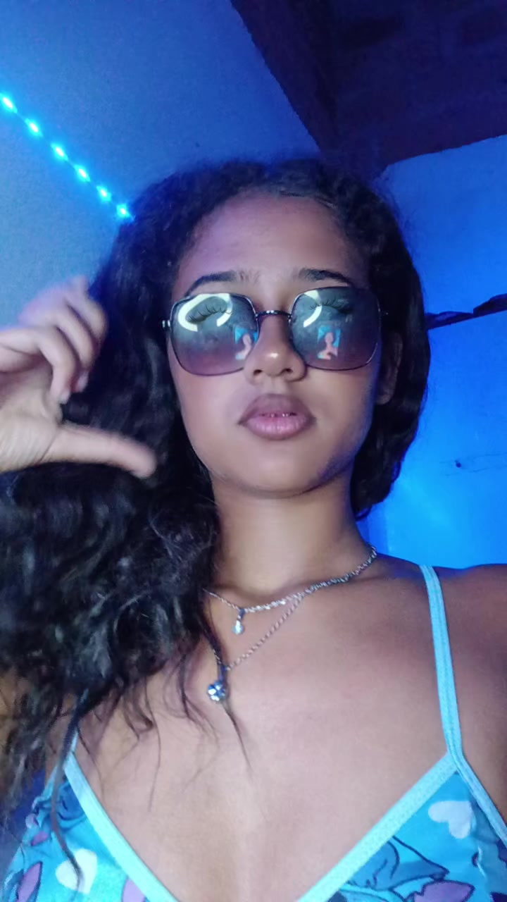 @indiazinha18