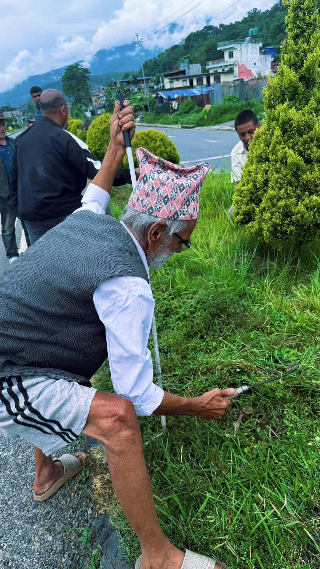 @रमेश कुमार श्रेष्ठ (🛎️)
