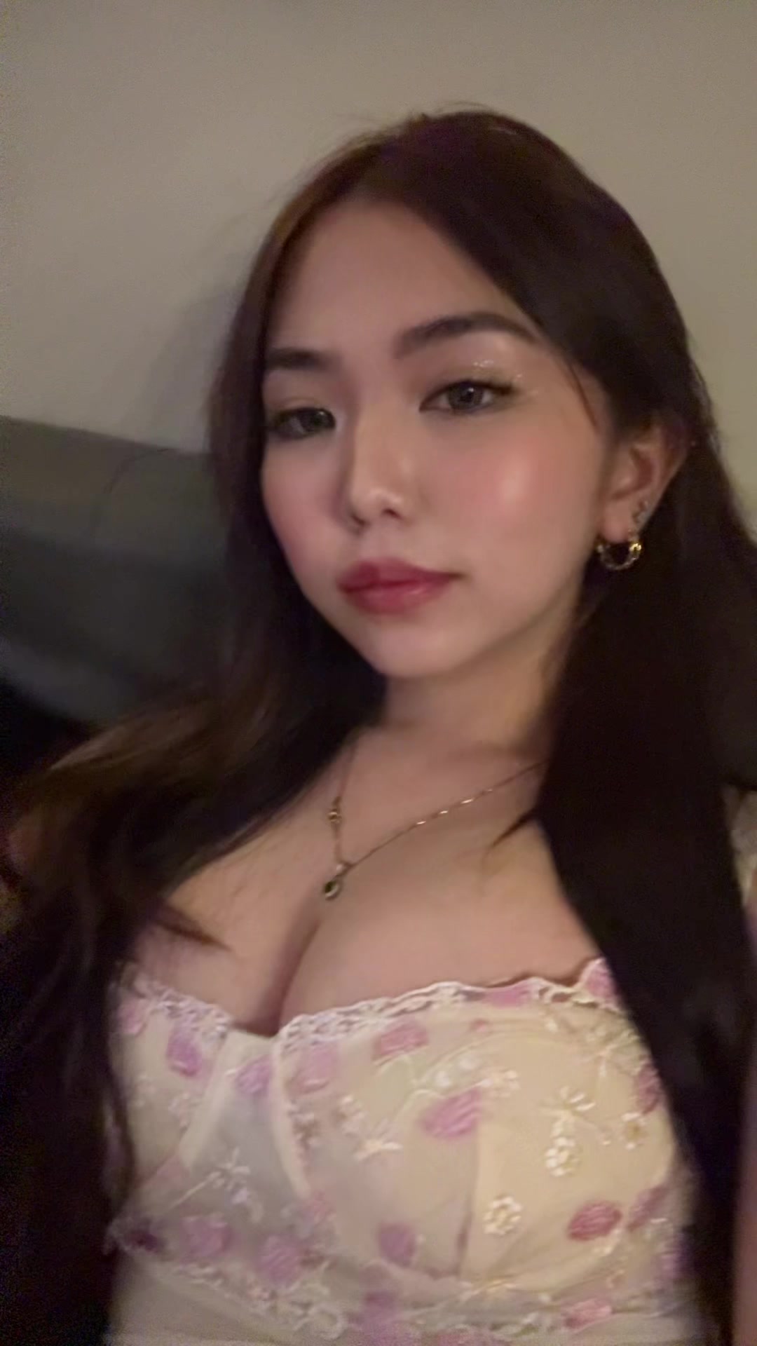 @Erikas___