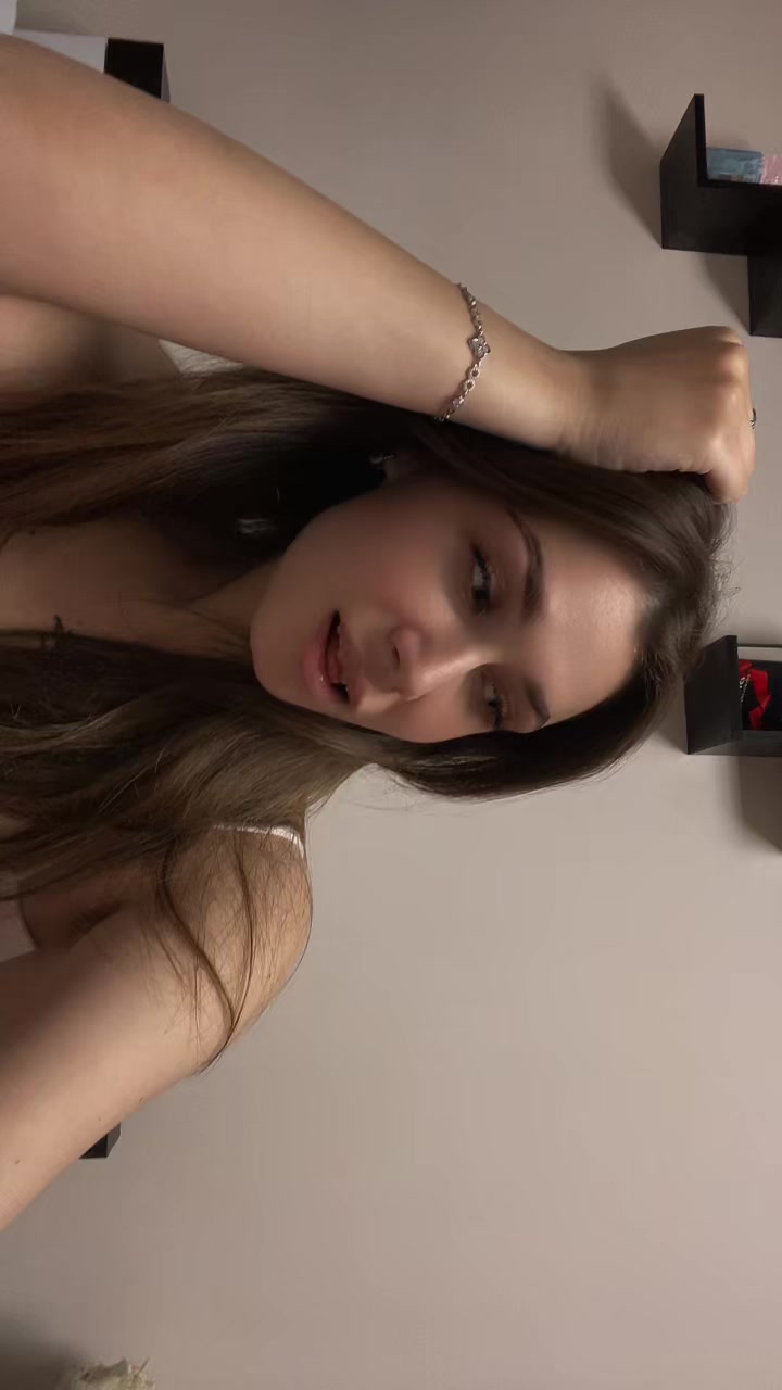 @valeria