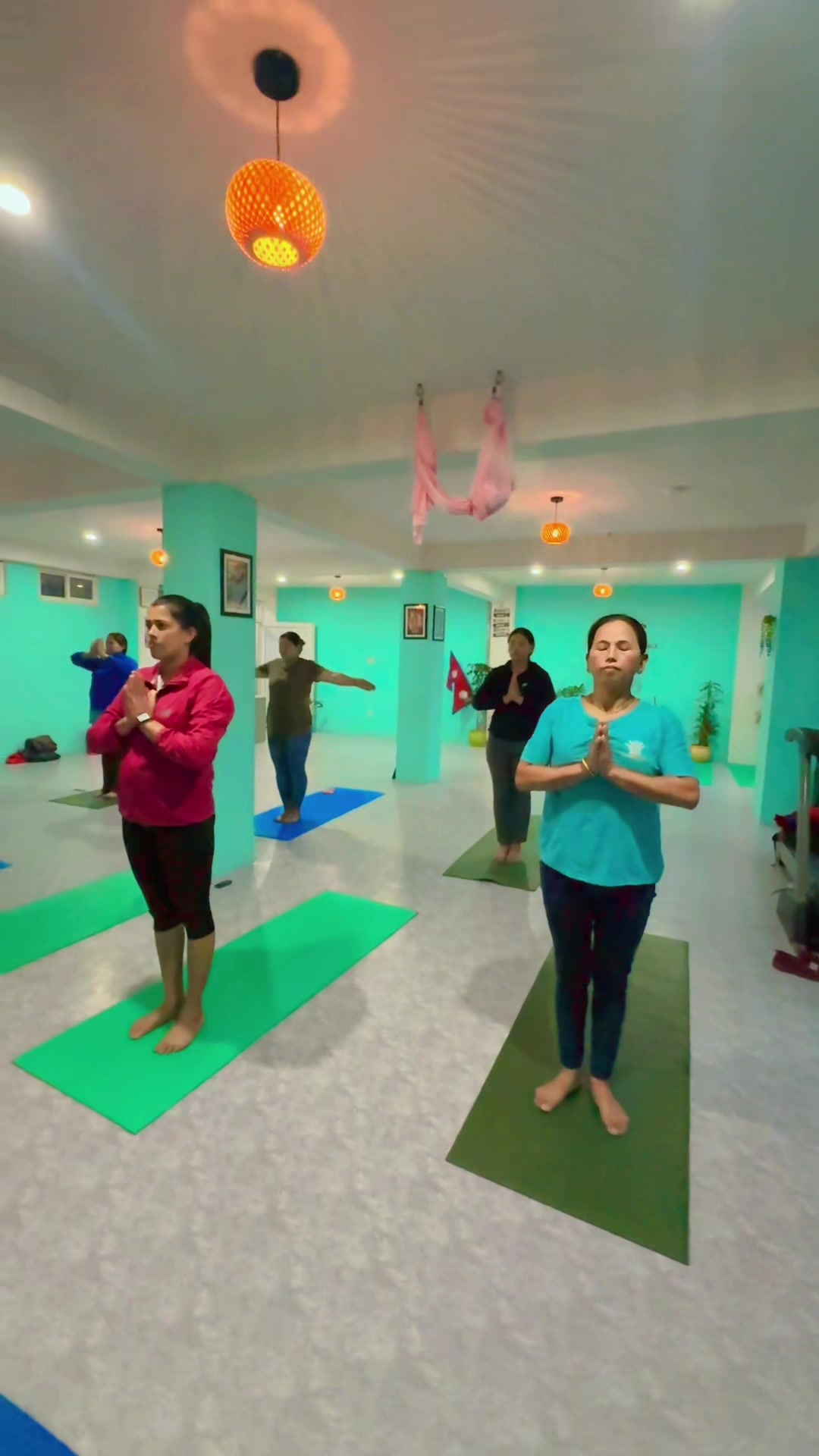@Nitu singh yoga teacher zIn