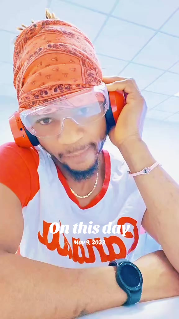 @Omohandsome