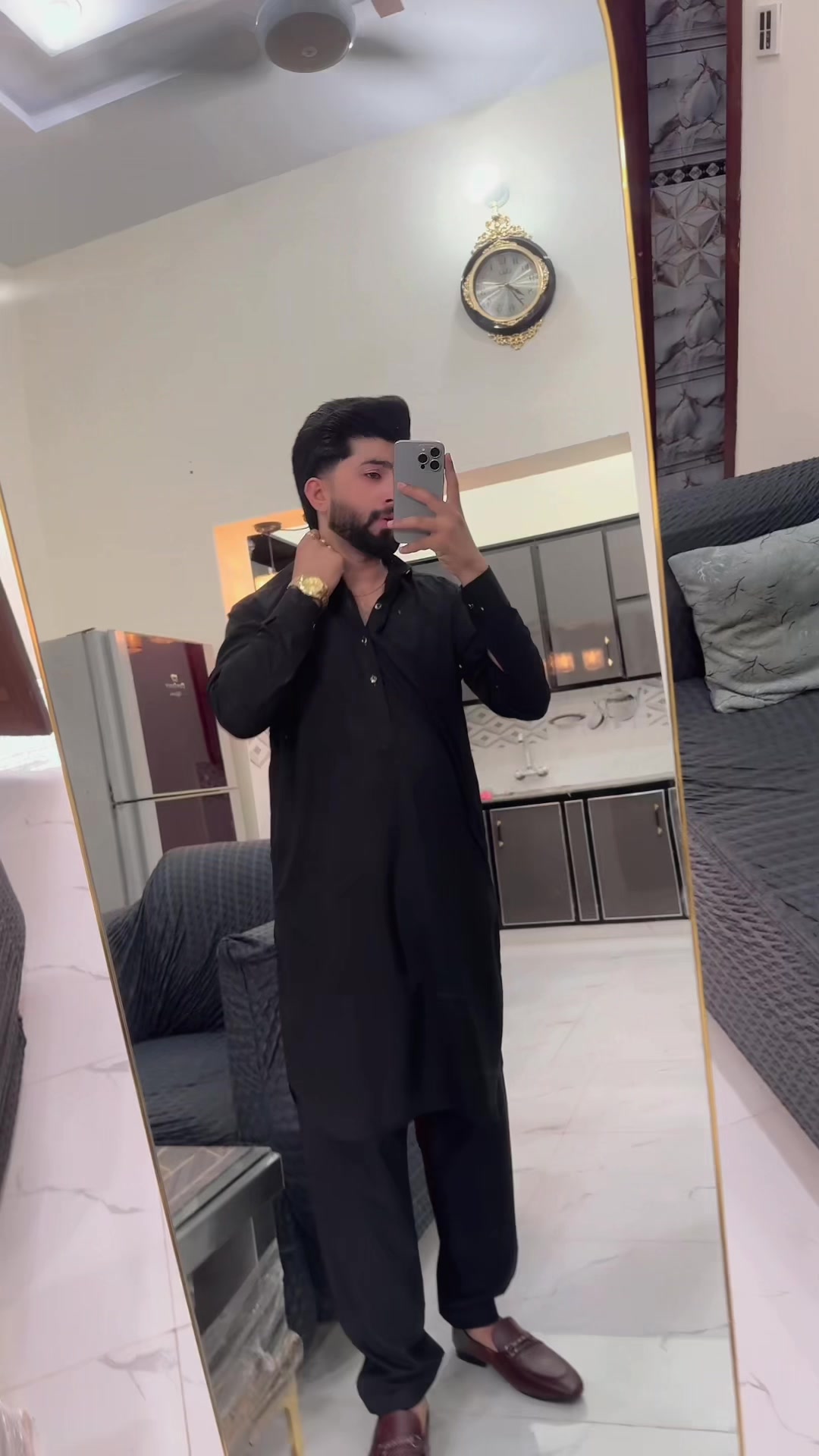 @SHARARTI MIRZA😎♥️