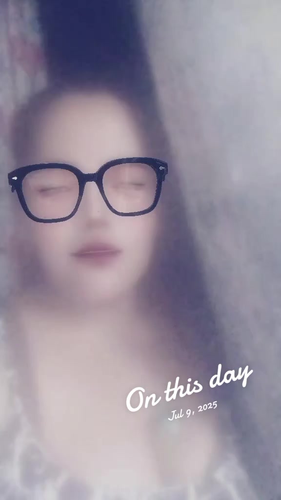 @Ana Grandez