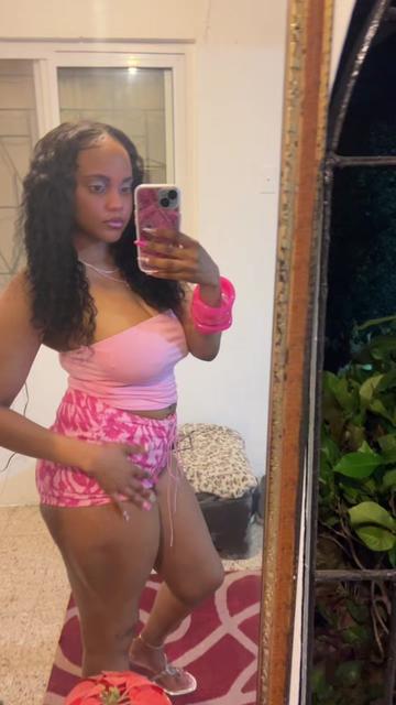 @lisaayyna_