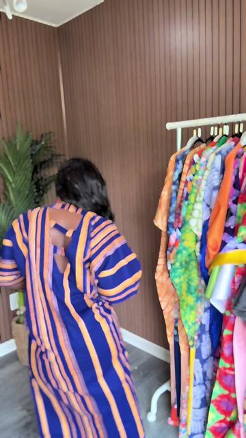 @LUXURY WOMEN RTW BRAND
