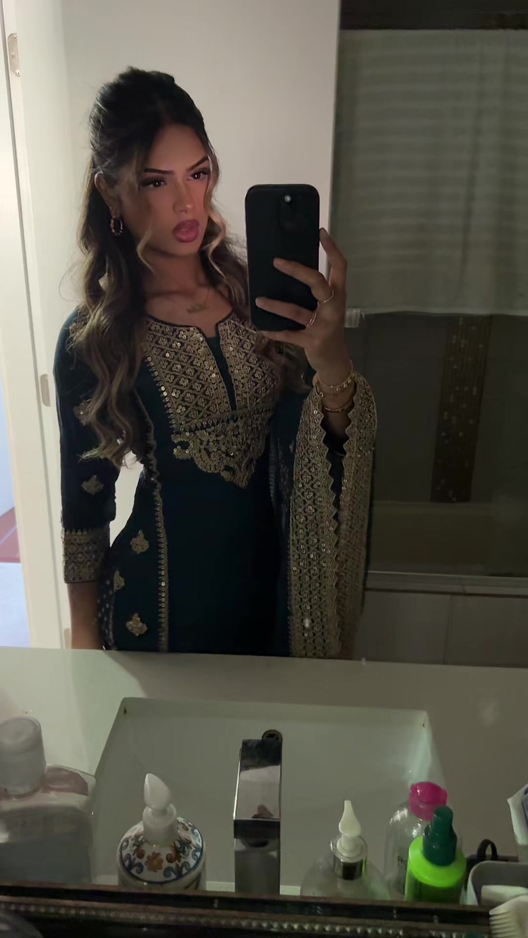 @𝓪𝓷𝓴𝓲𝓽𝓪