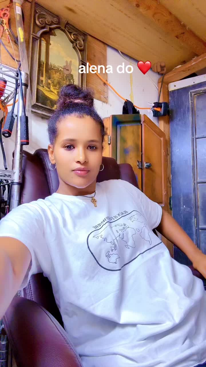 @🅷🅴🅻🅴🅽 ከ҈ም҈ድ҈ሌ҈ተ҈ይ҈