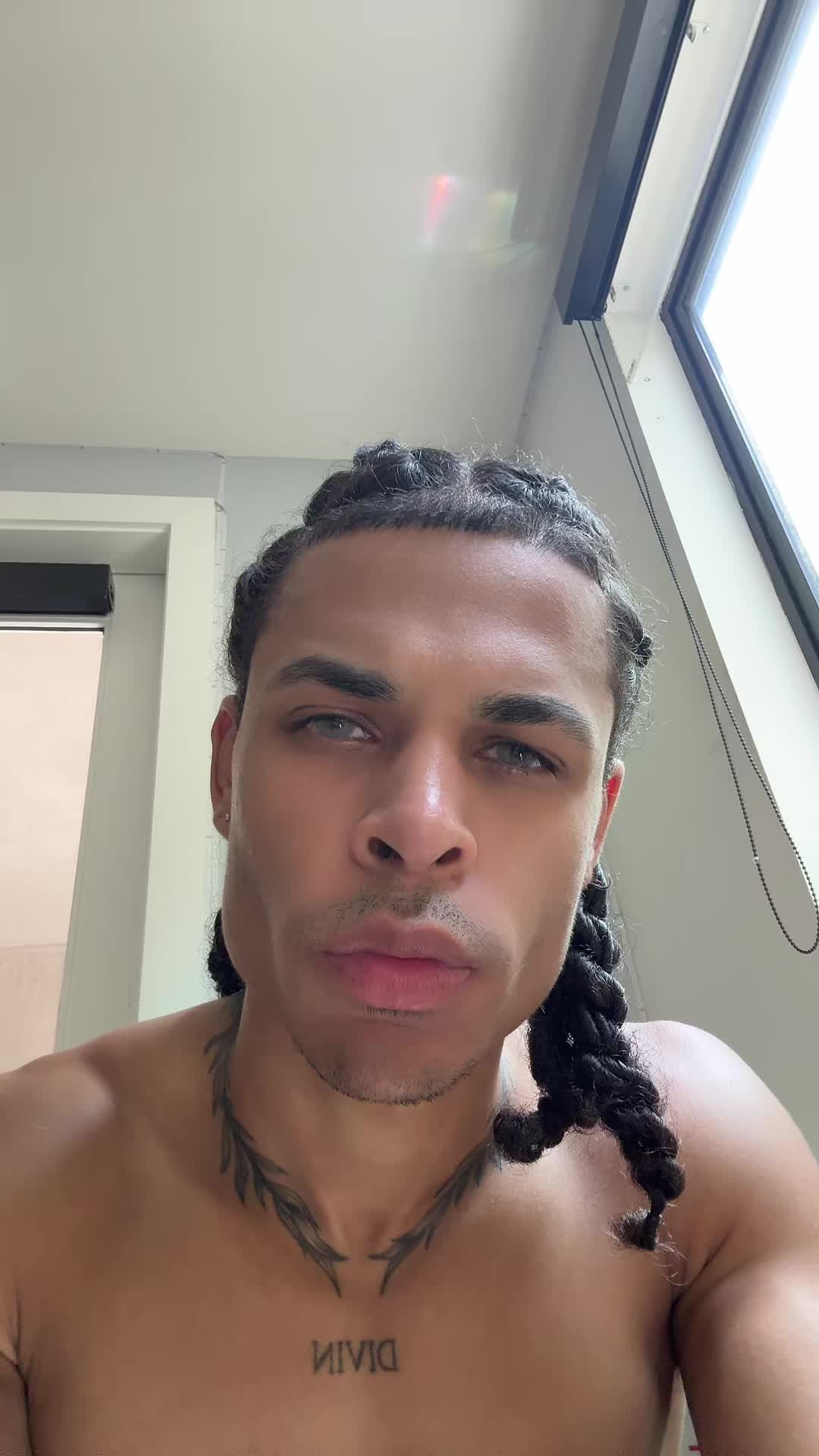 @Prettyboiballo