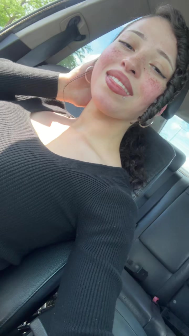 @Jneee
