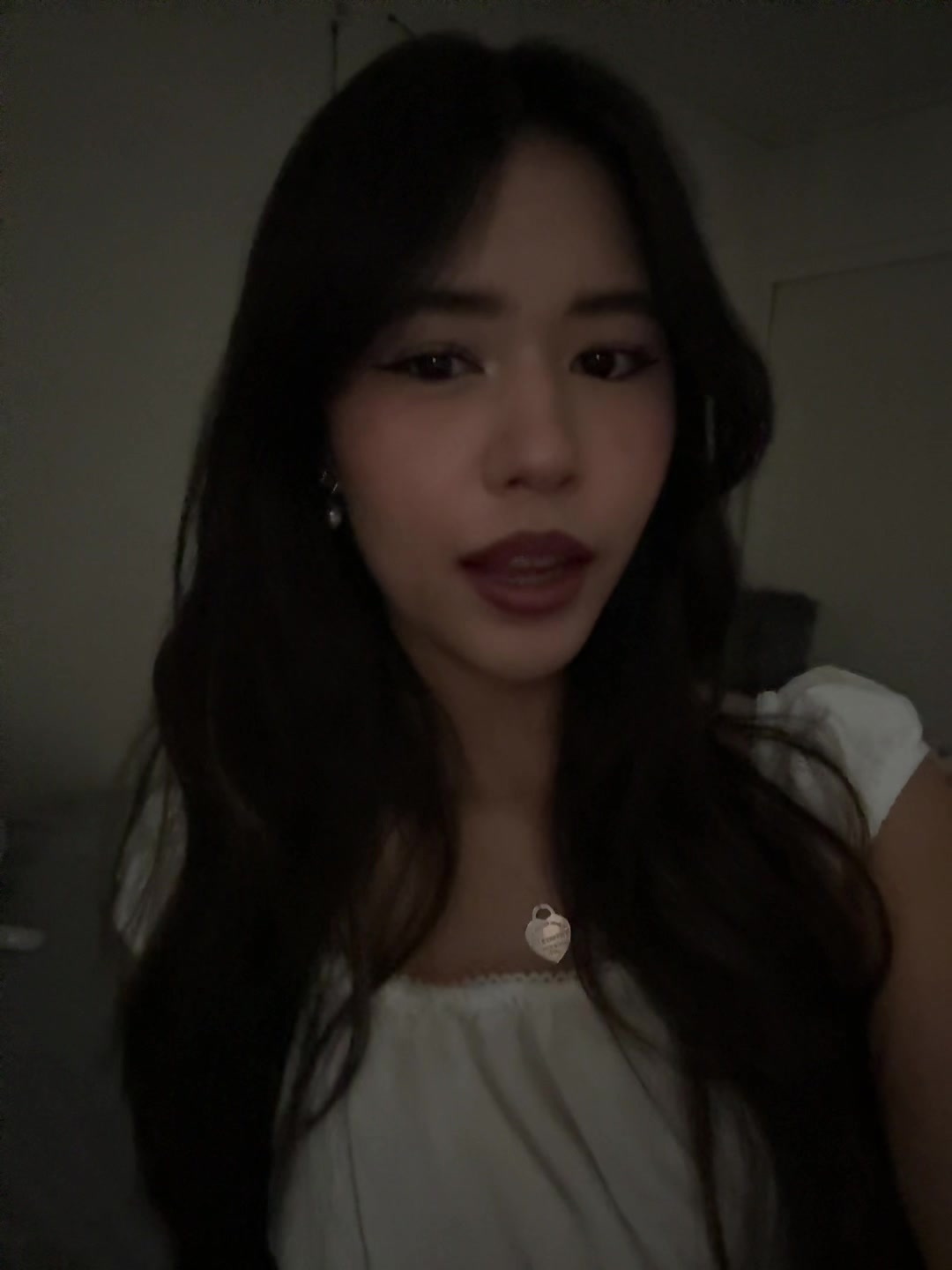 @anahiii
