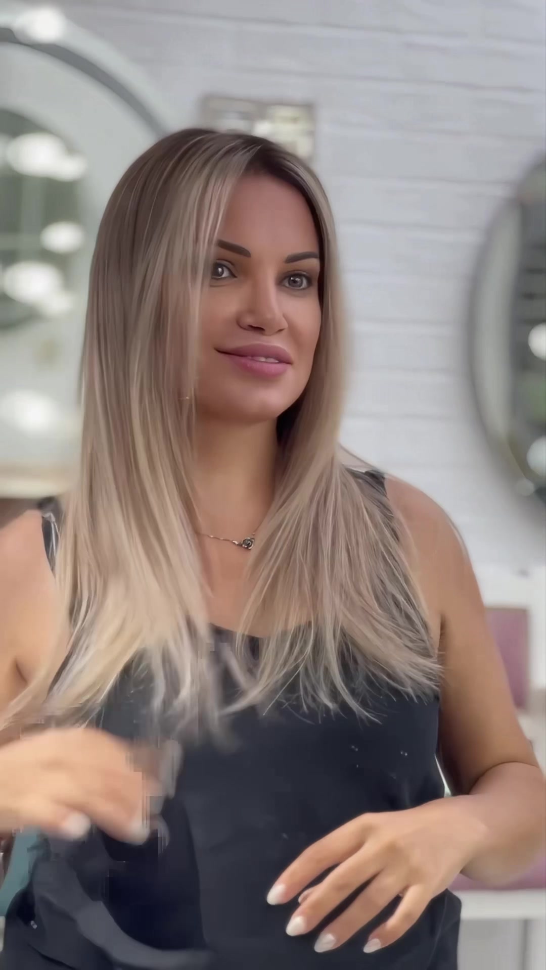 @Colorist_leila