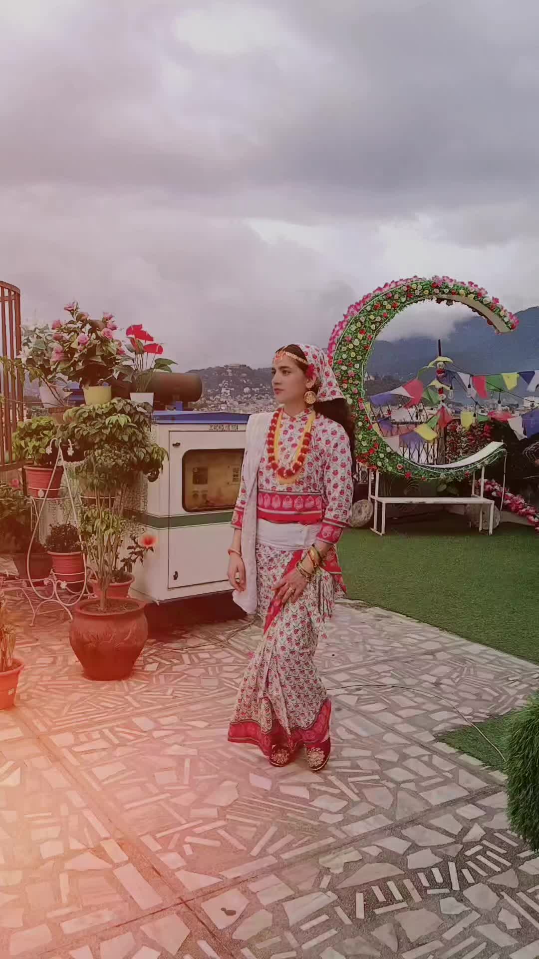 @सानु बिस्ट🧿🕉️🙏♡♡