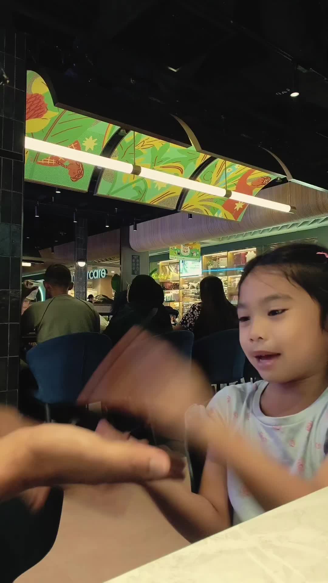 @_aadeL_ 🇸🇬