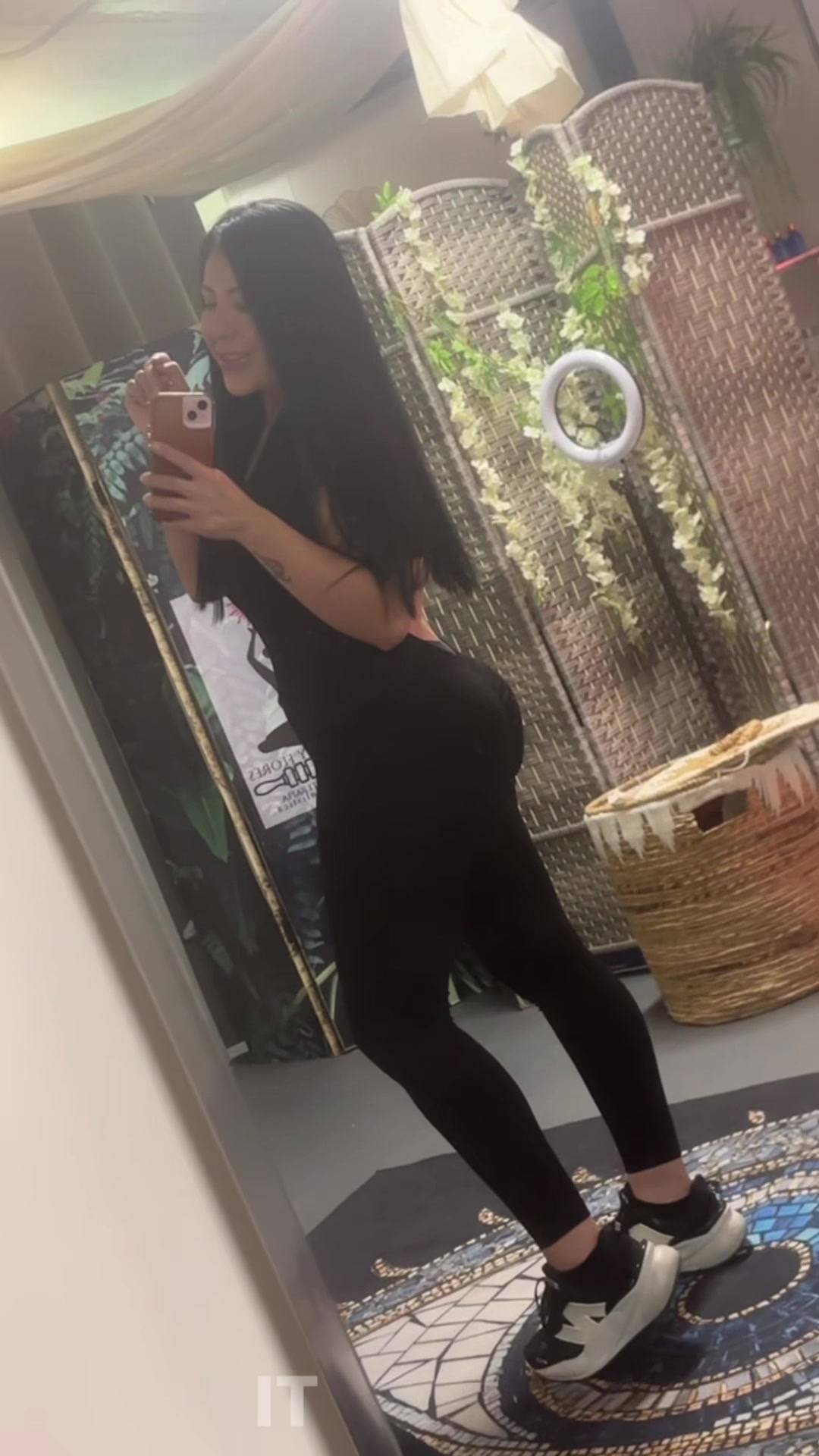 @Alisandy Flores