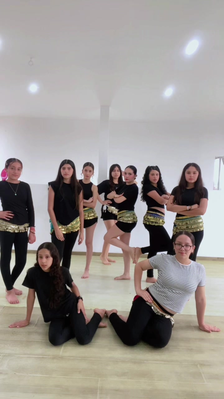 @Academia anyelu dance center