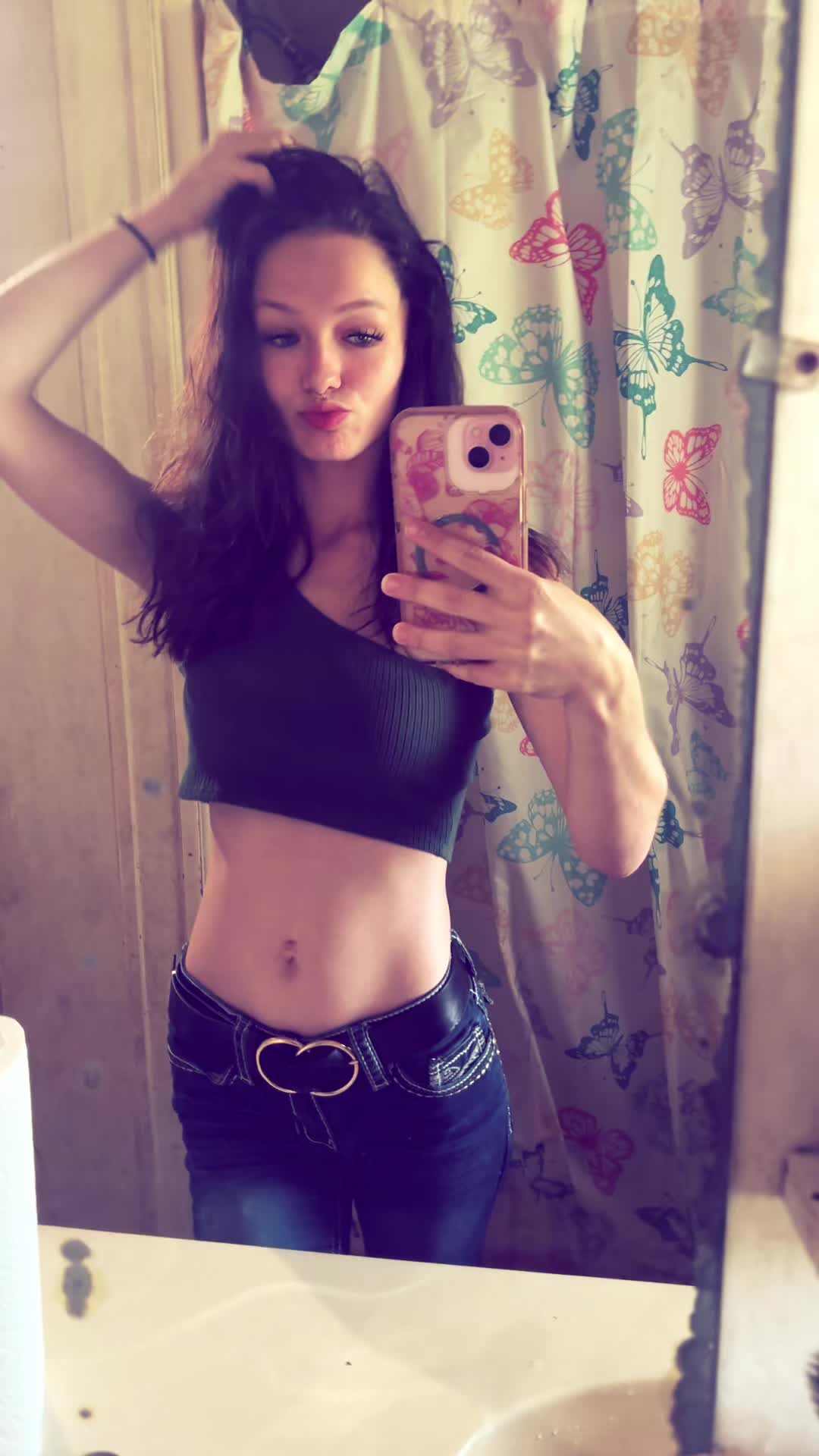 @junebuggg😻