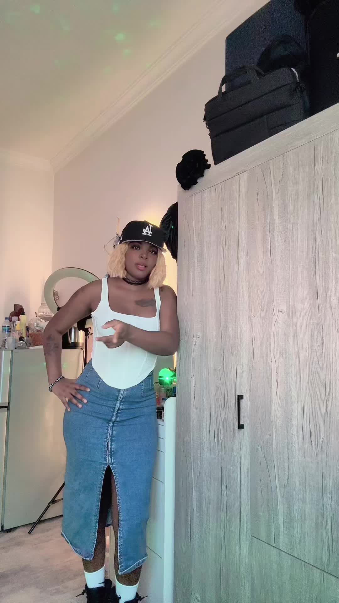 @FlawlessQueend🎀