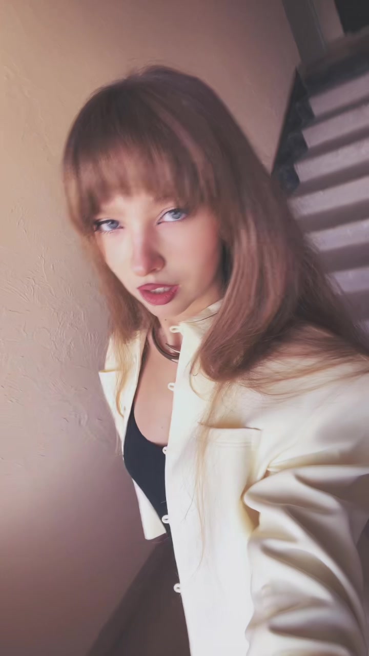 @Дара