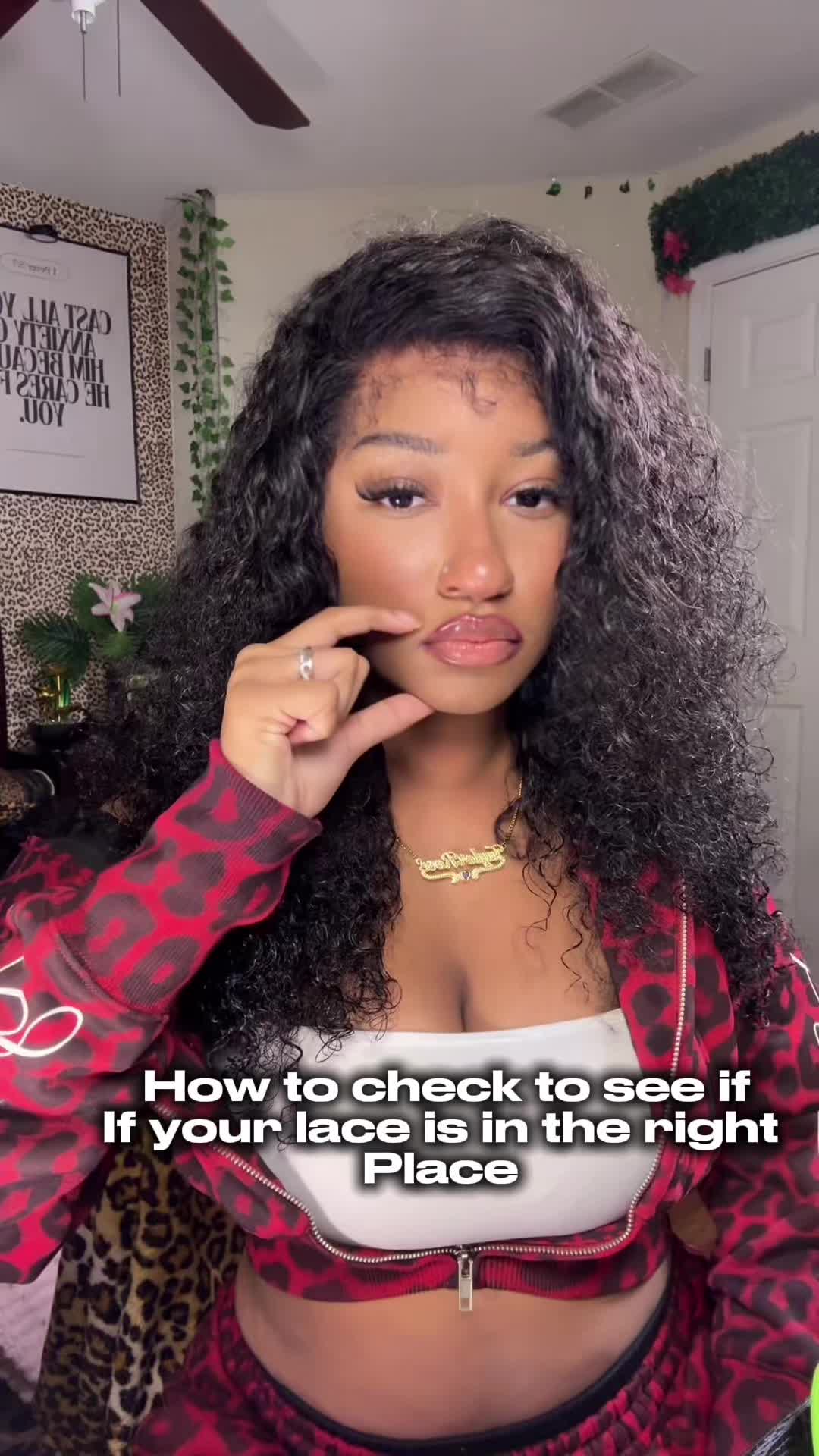 @￶