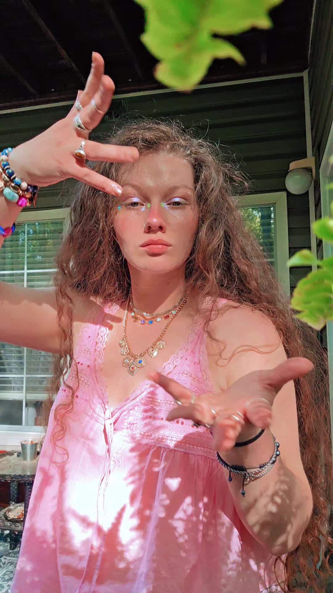 @holy.hippie