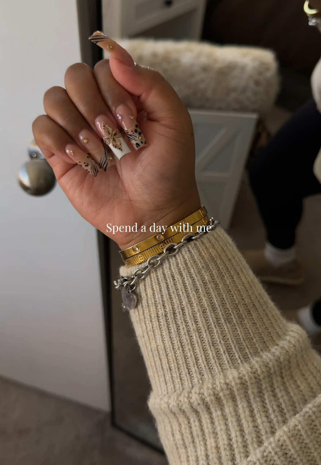 @A’nia ᥫ᭡
