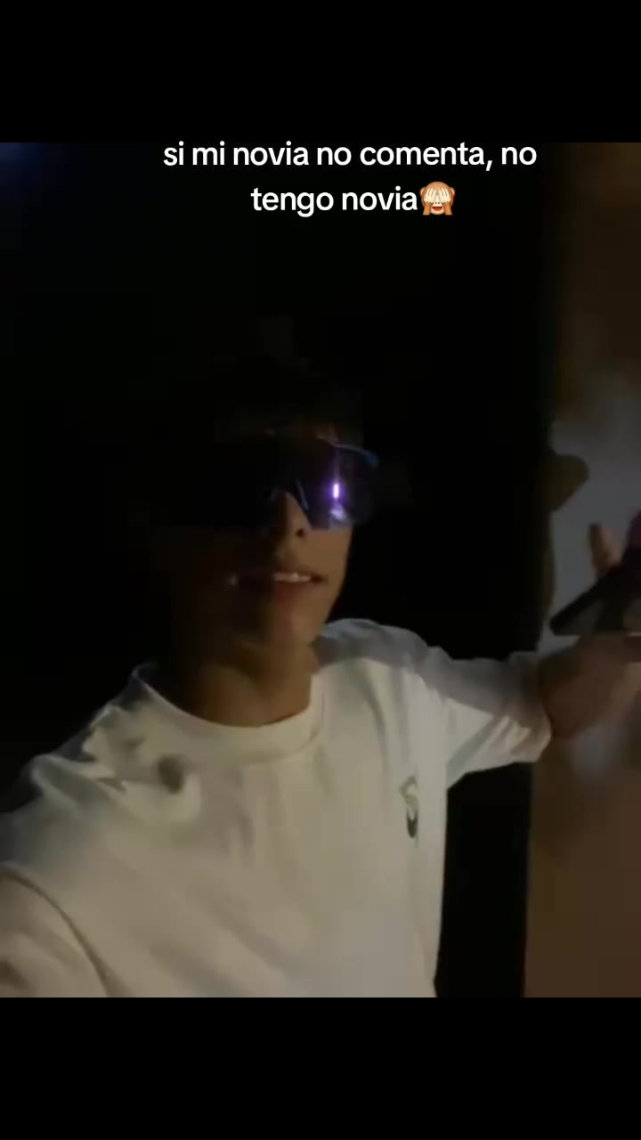 @👤