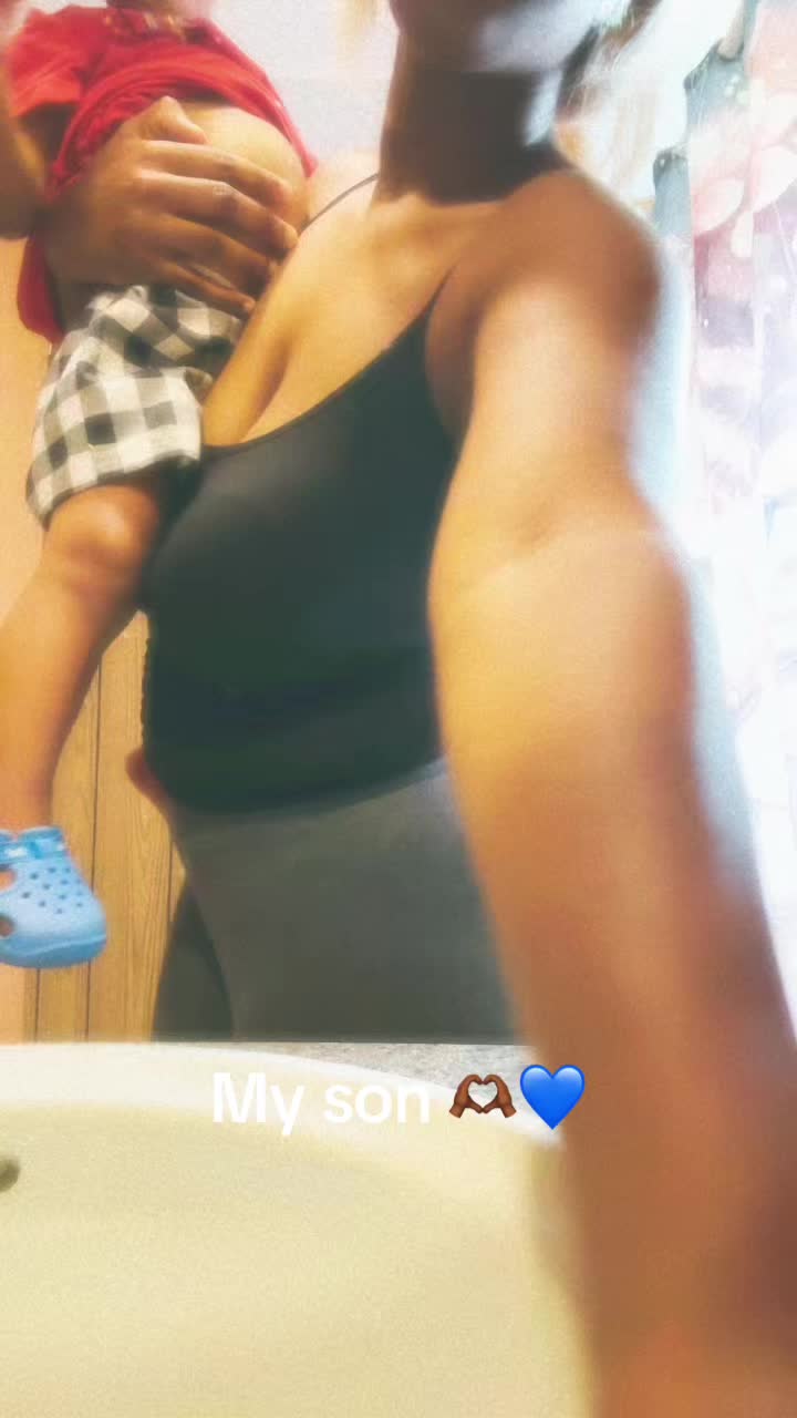 @prettyshania1