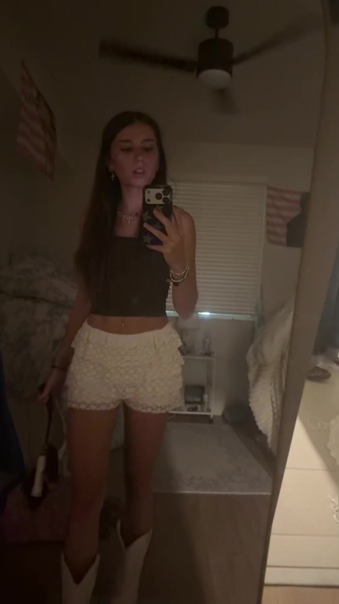 @daniela