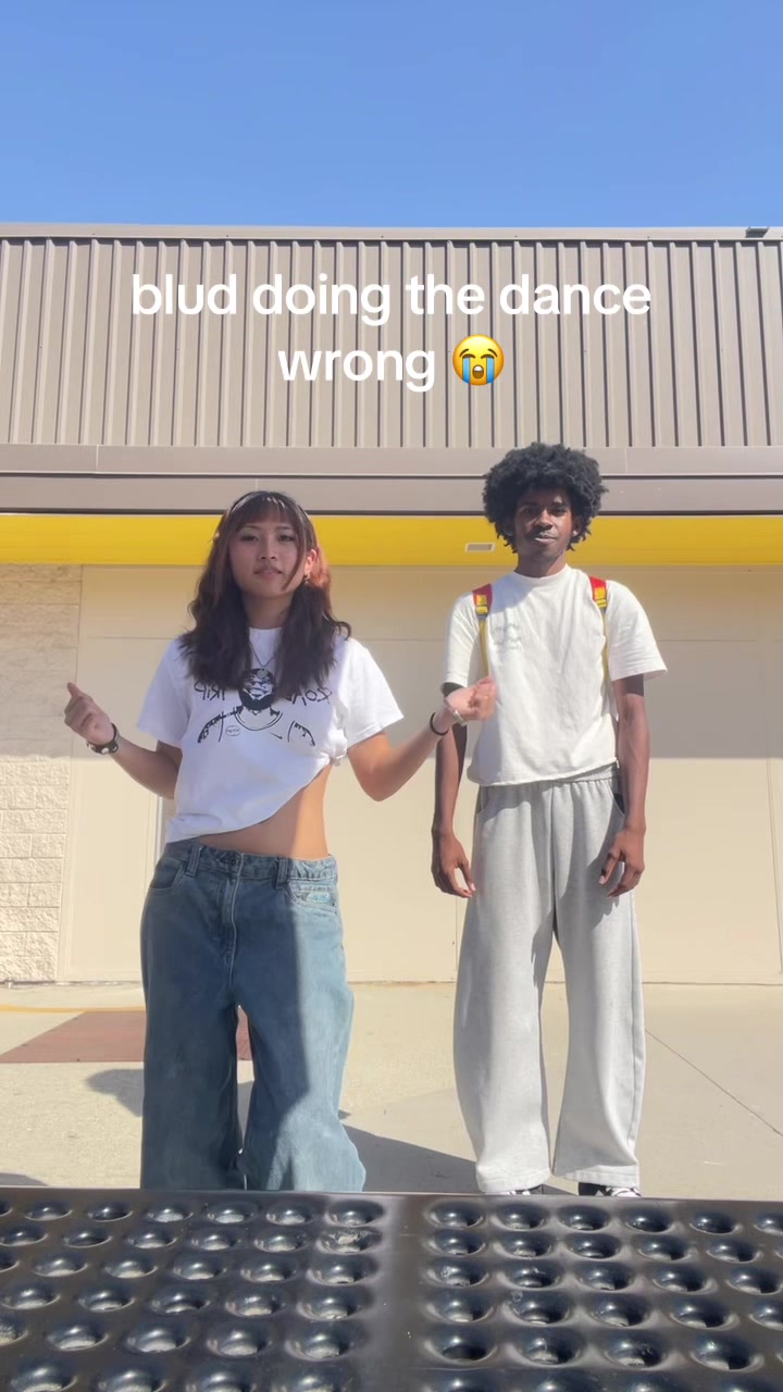 @woahkuriko