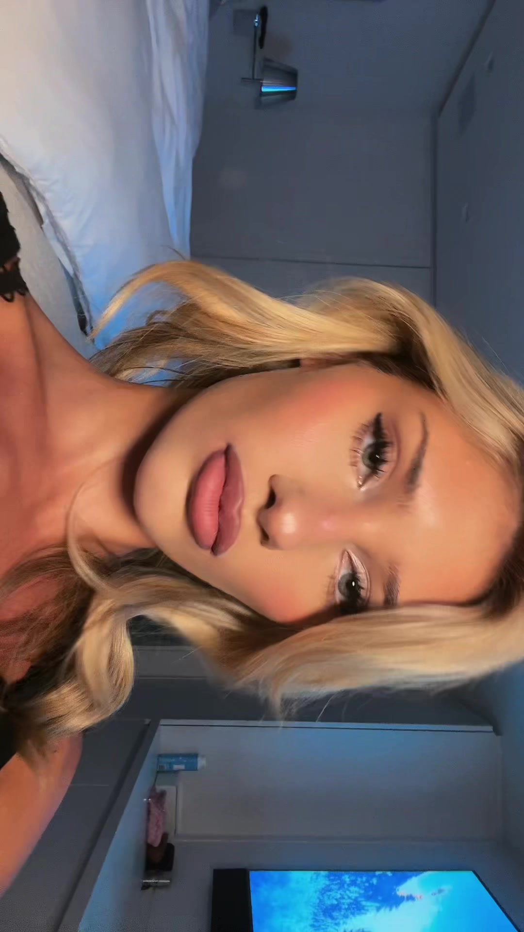 @juliacorb