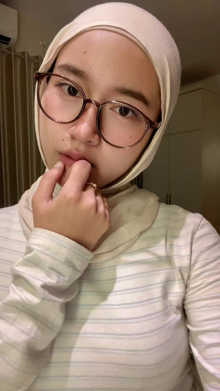 @𝘧𝘳𝘭𝘺𝘯𝘯𝘢.☘︎ ݁˖