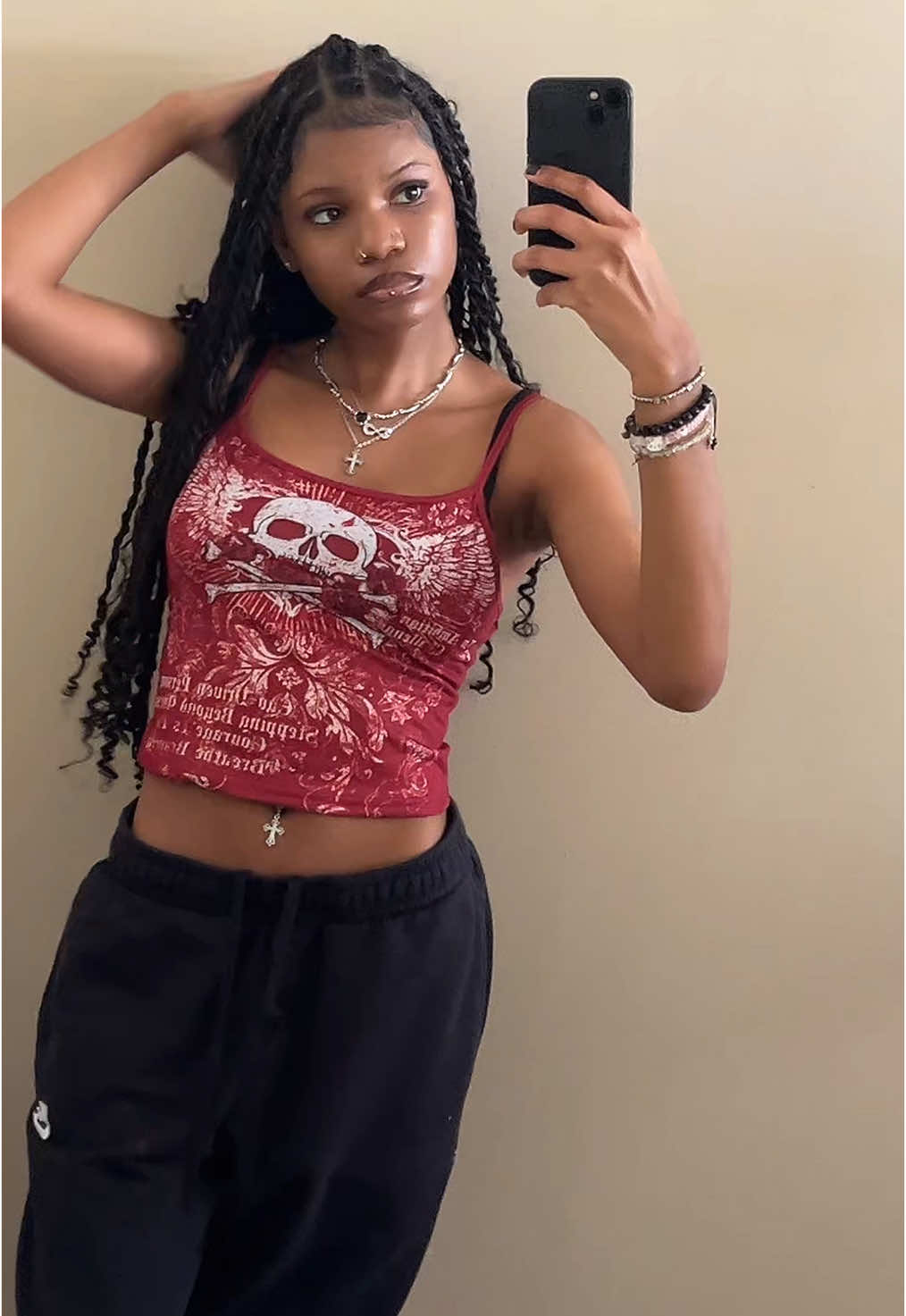 @jaszmyn ♱.