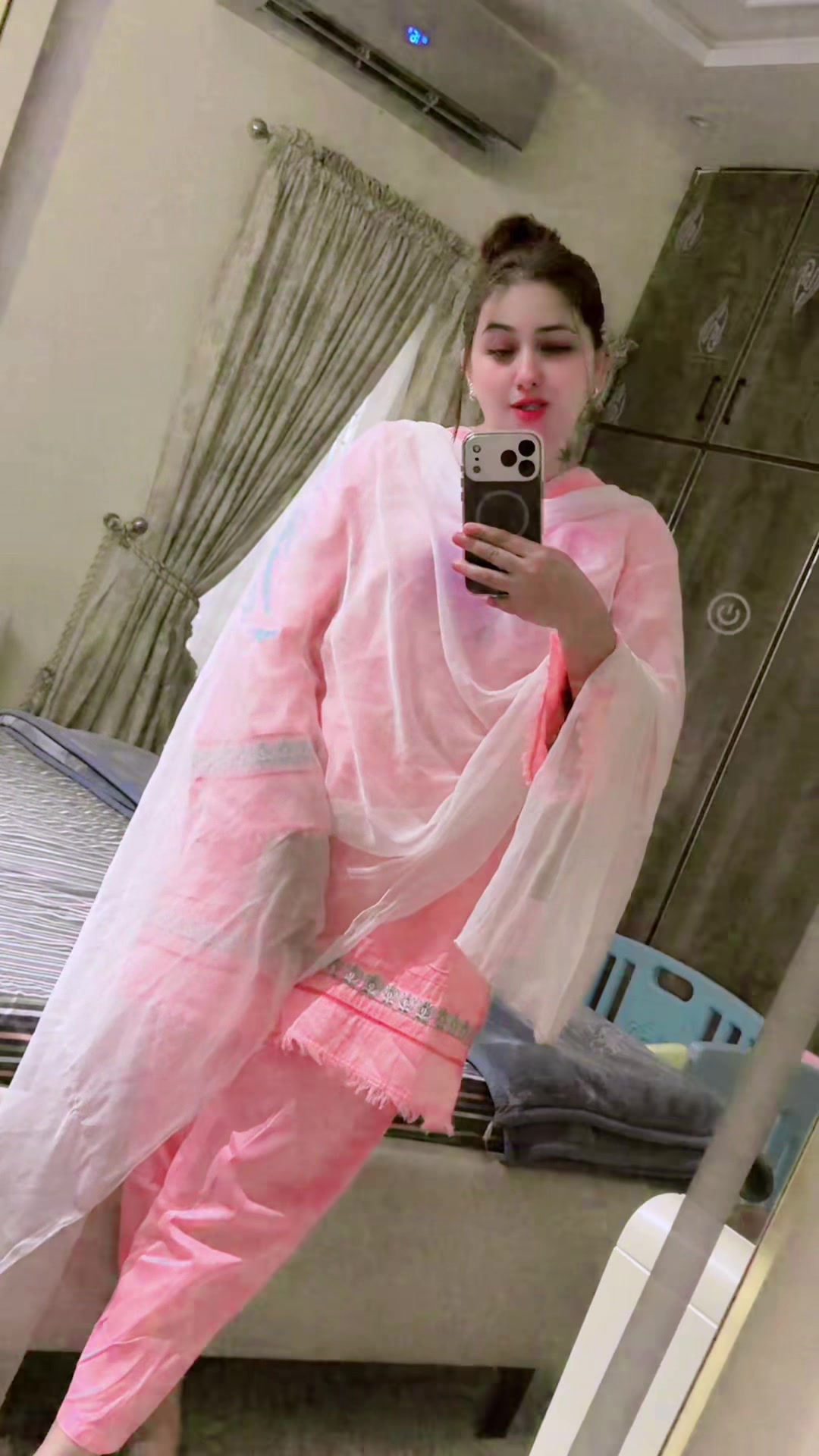 @Nikki Rajpoot