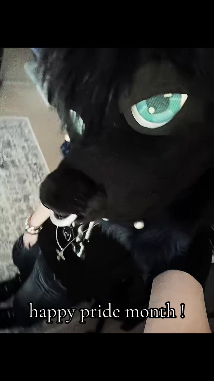 @𝐧𝐨𝐚𝐡 🐾