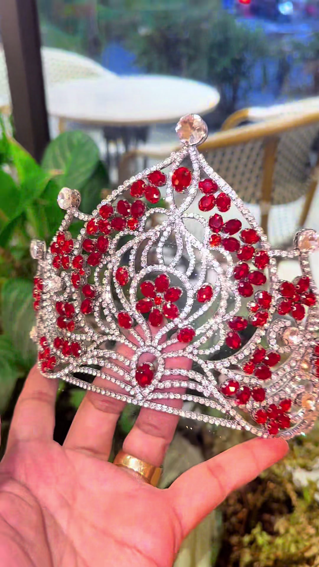 @Lý Thái crown maker