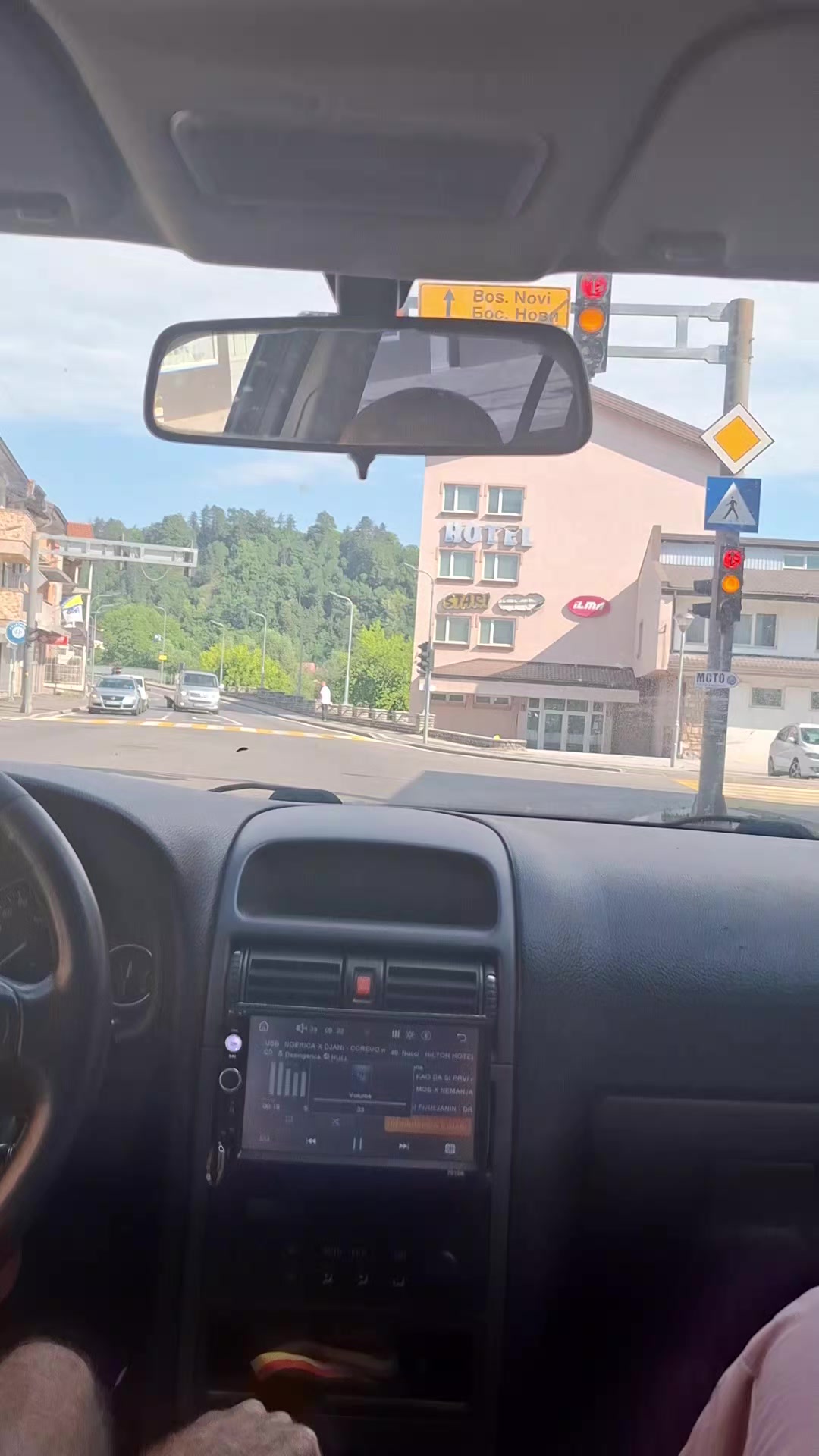 @Senčiiiii Enes