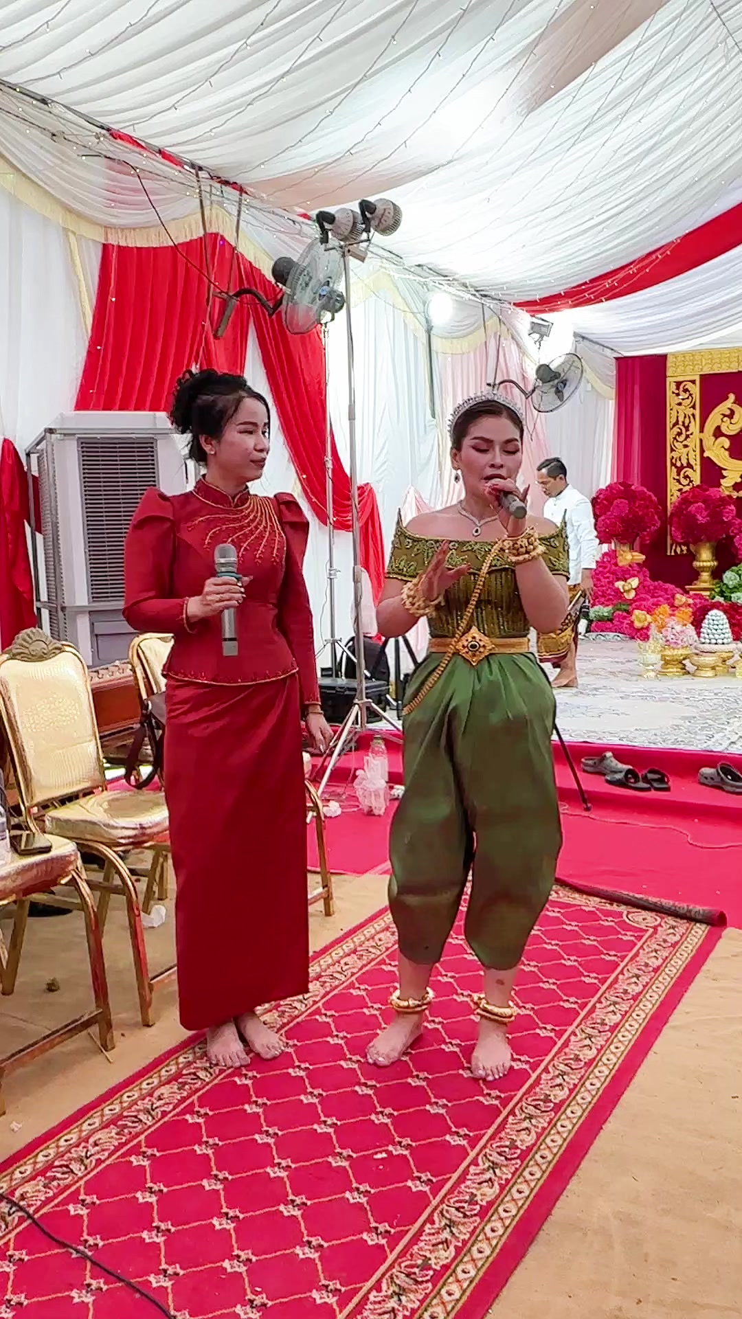 @បុប្ផាសួគ៌ហ្គោល សំអាងការ