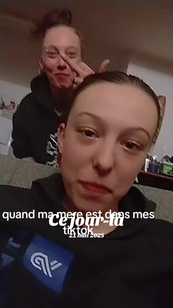 @Bella