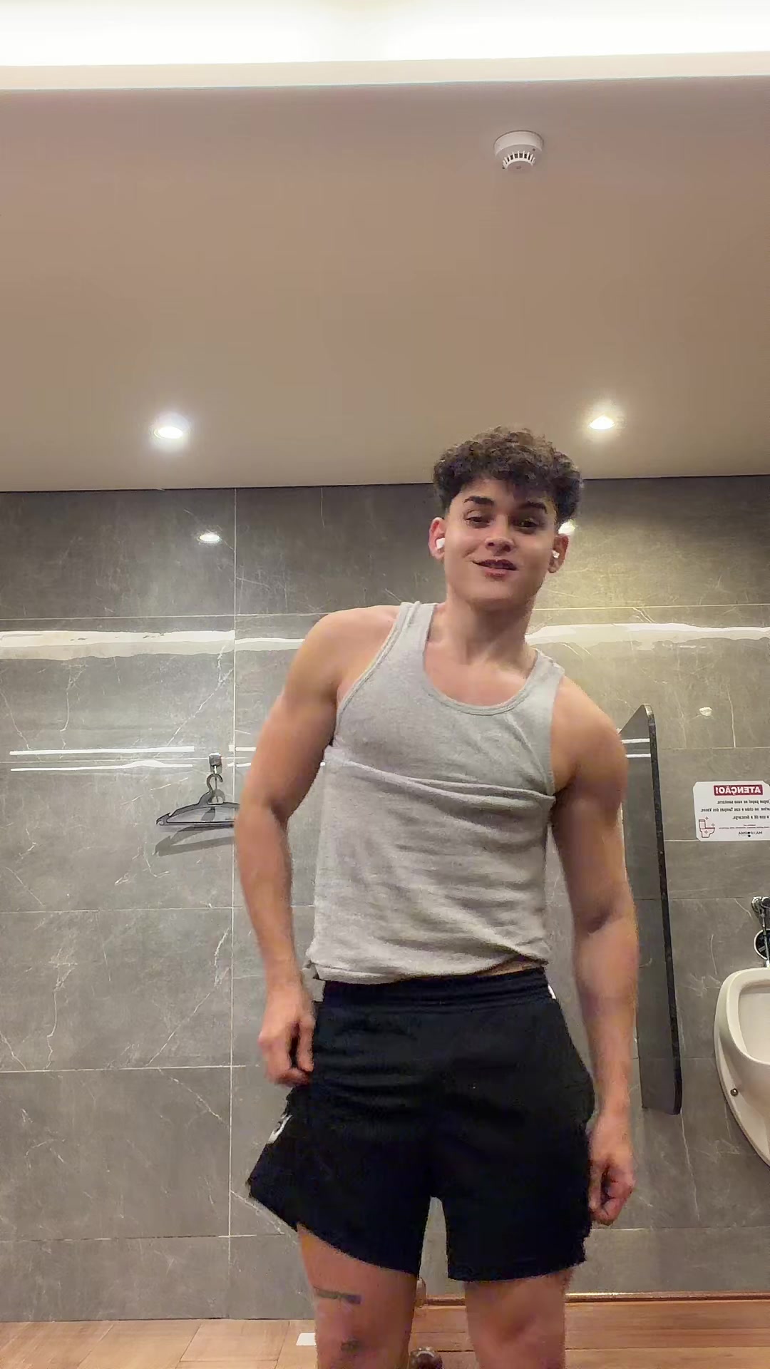@eloijuniorcosta