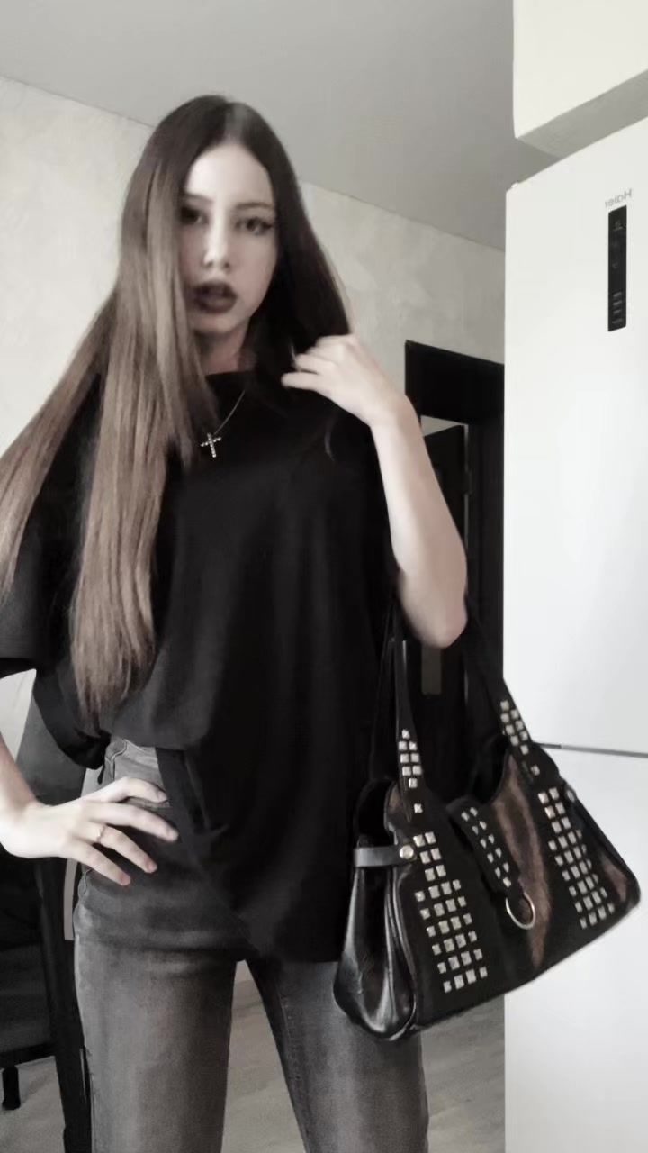 @ТГК- Кариночка мурр🖤