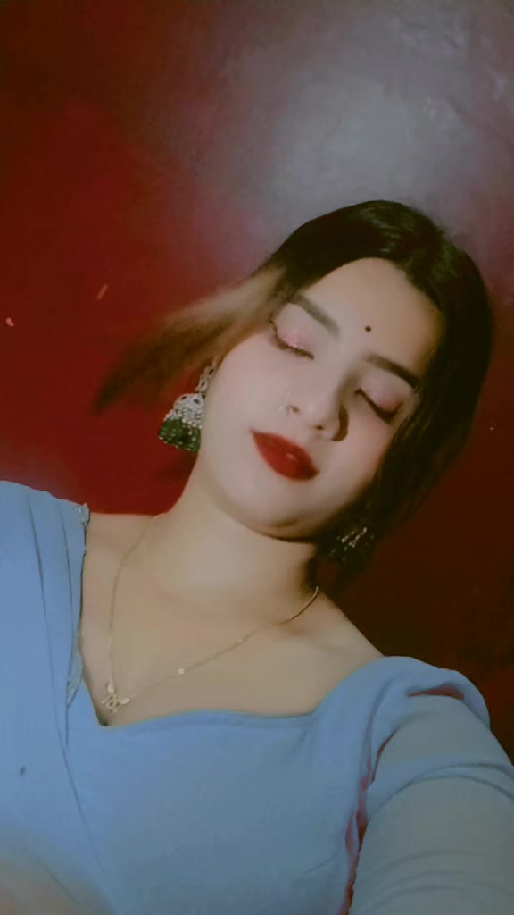 @Bhojpuri Queen 👑