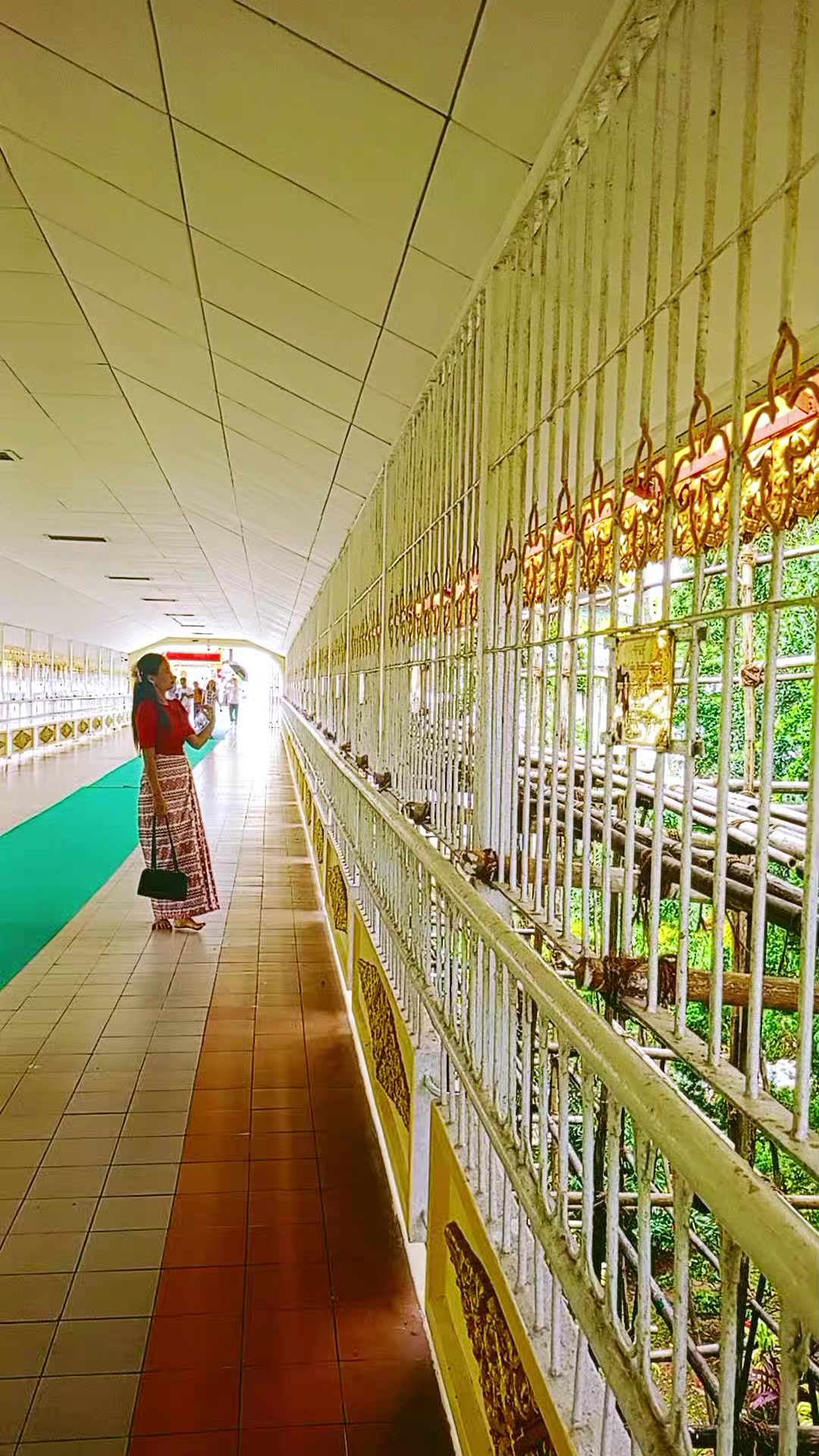 @Moe Thu Zar
