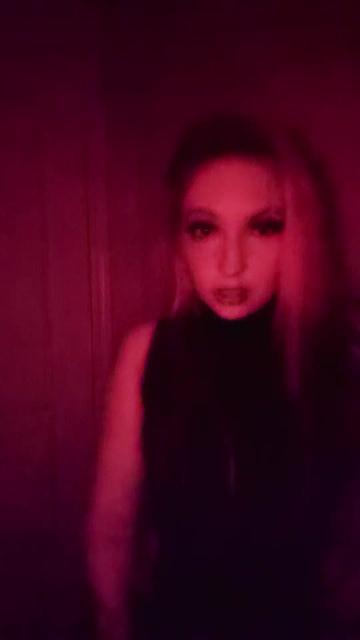 @Squishyybunnyy