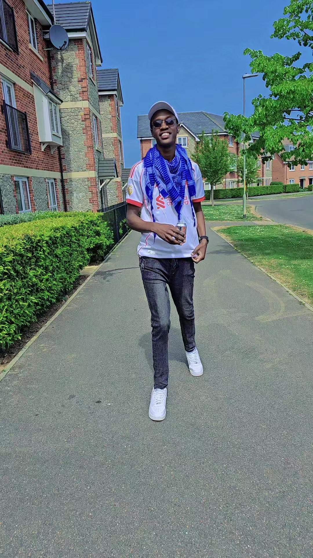 @Philip Njuguna 🇰🇪🇬🇧🖊️🖊️