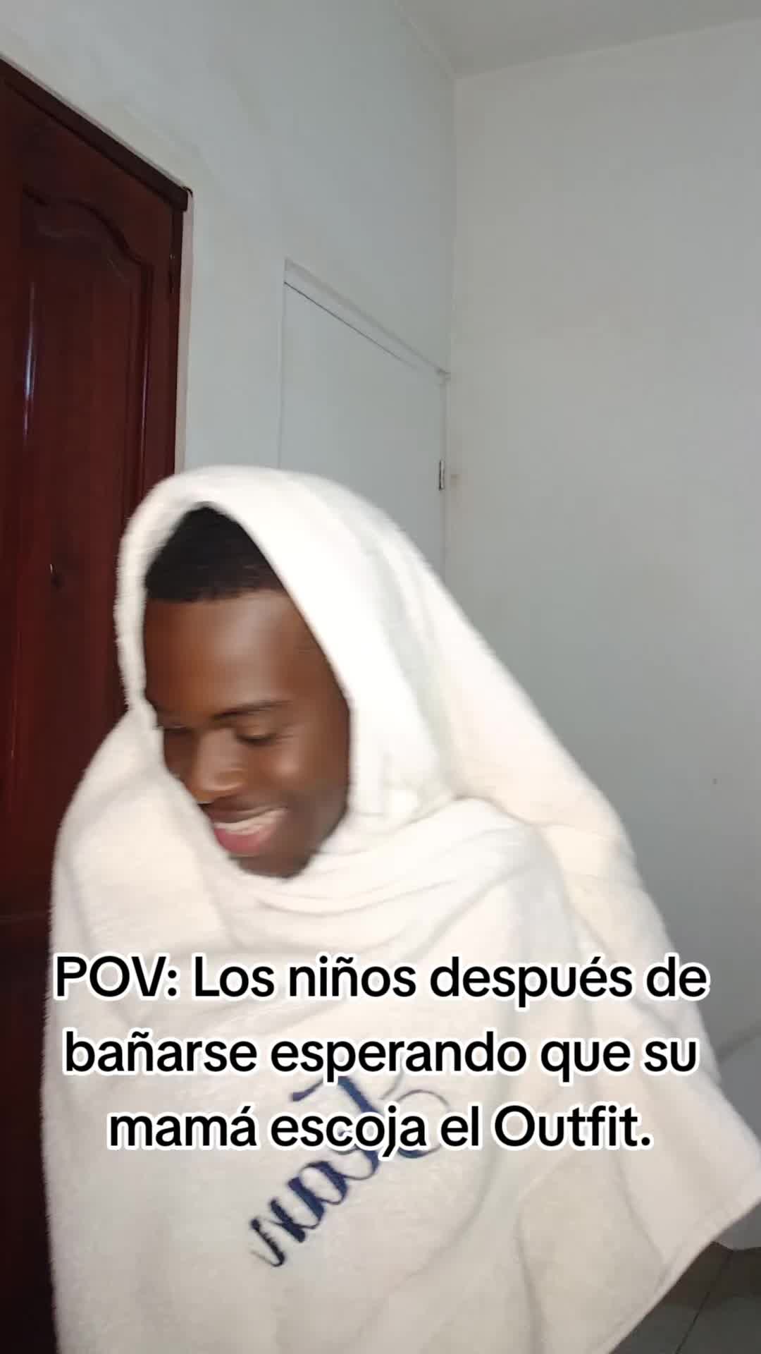 @unprofeconaura 😎
