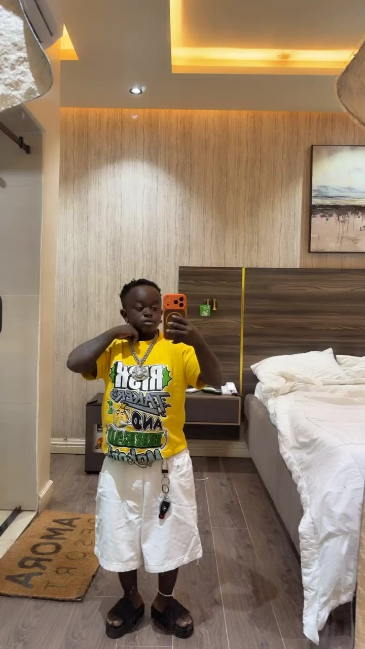 @ᗪ𝐟ώ_𝐄𝐦mα🤠